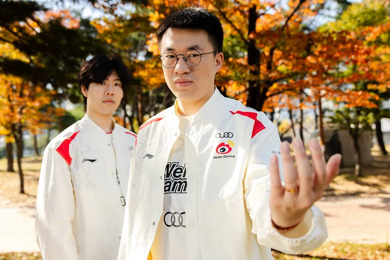 „Weibo Gaming“ „TheShy“ ir „Xiouhu“ / LoL Esports Photos